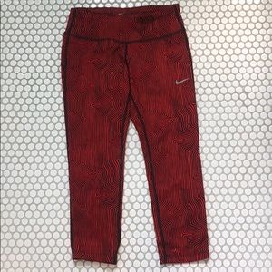 NIKE red/black leggings